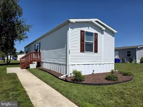 207 Humpsman Dr #181, Dover, DE 19904