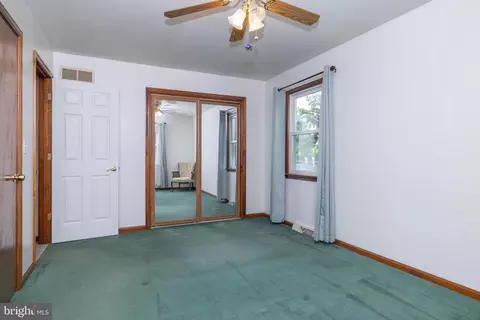 Bedroom - 6559 Pearsons Corner Rd, Dover, DE 19904 photo 5 of 7