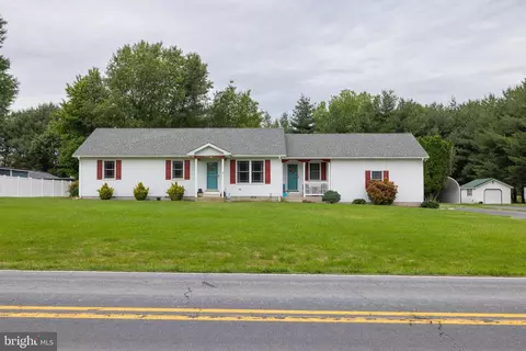Exterior - 6559 Pearsons Corner Rd, Dover, DE 19904 photo 2 of 10