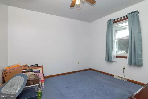 Bedroom - 6559 Pearsons Corner Rd, Dover, DE 19904 photo 1 of 7