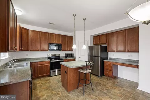 Kitchen - 42 Mer Way, Dover, DE 19901 photo 2 of 3