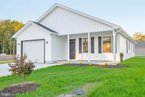 63 Meadow Wood Ln, Harrington, DE 19952