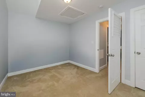 Bedroom - 38 S Queen St, Dover, DE 19904 photo 1 of 4