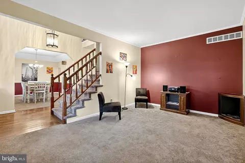 Entry Way - 104 Red Oak Dr, Dover, DE 19904 photo 3 of 7