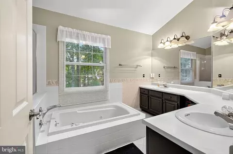 Bath - 104 Red Oak Dr, Dover, DE 19904 photo 1 of 1