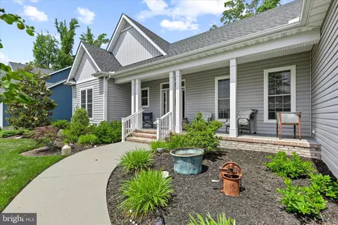 Exterior - 226 Debs Way, Dover, DE 19901 photo 1 of 8