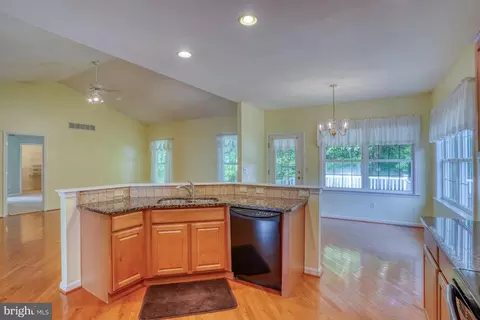 Kitchen - 161 Maple Glen Dr, Dover, DE 19904 photo 2 of 5