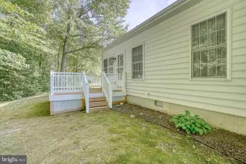 Exterior - 161 Maple Glen Dr, Dover, DE 19904 photo 3 of 5