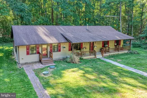979 Barney Jenkins Rd, Felton, DE 19943