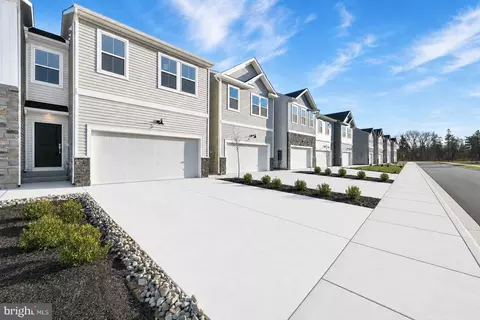 613 W North St, Smyrna, DE 19977