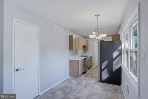 Entry Way - 1 Hickory Ln, Dover, DE 19904 photo 1 of 3