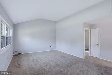 Living - 1 Hickory Ln, Dover, DE 19904 photo 4 of 4