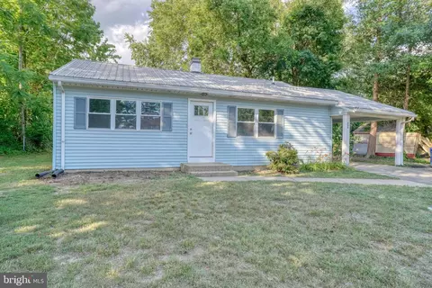 Exterior - 1 Hickory Ln, Dover, DE 19904 photo 2 of 4