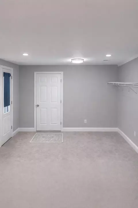 Bedroom - 31 E Commerce St, Smyrna, DE 19977 photo 3 of 6