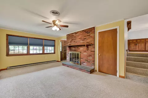 Living - 217 Winterberry Dr, Dover, DE 19904 photo 3 of 7