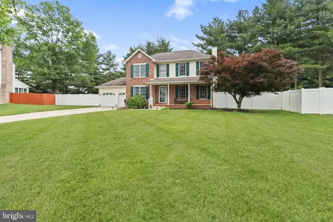 Exterior - 7 Pin Oak Dr, Dover, DE 19904 photo 2 of 7