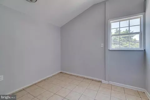 Entry Way - 1522 Forrest Ave, Dover, DE 19904 photo 11 of 12
