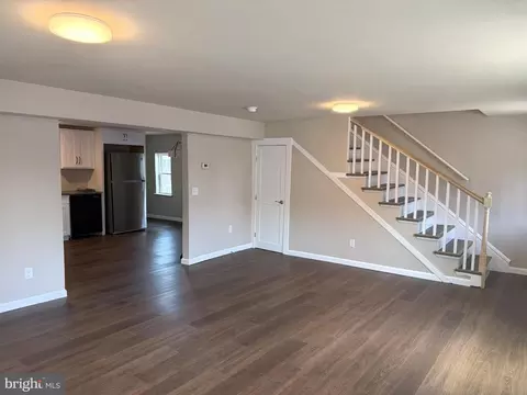 Living - 123 Fleming St, Harrington, DE 19952 photo 2 of 7