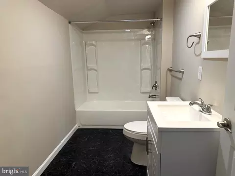 Bath - 123 Fleming St, Harrington, DE 19952 photo 1 of 1