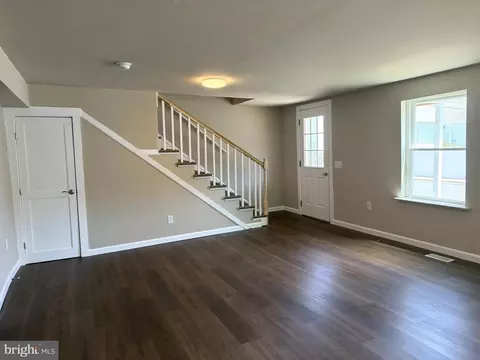Living - 123 Fleming St, Harrington, DE 19952 photo 1 of 7
