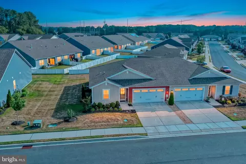 242 Sedmont Cir, Smyrna, DE 19977
