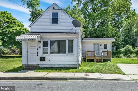 46 Lincoln St, Dover, DE 19904