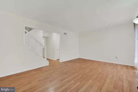 Living - 133 Old Forge Dr, Dover, DE 19904 photo 2 of 7