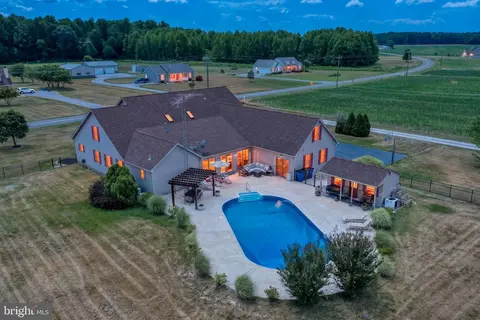 2543 Spectrum Farms Rd, Felton, DE 19943