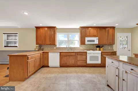 Kitchen - 38 Tina Dr, Dover, DE 19901 photo 1 of 4