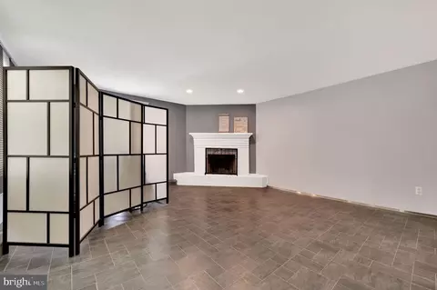 Living - 38 Tina Dr, Dover, DE 19901 photo 1 of 6