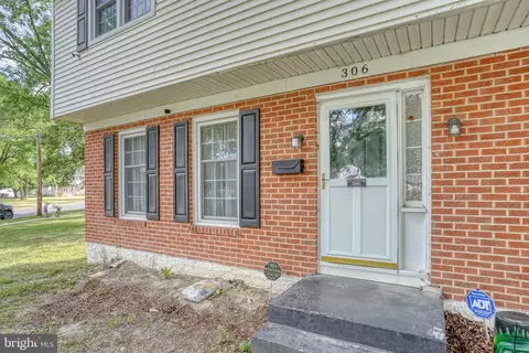 Exterior - 306 Macarthur Dr, Dover, DE 19901 photo 3 of 6