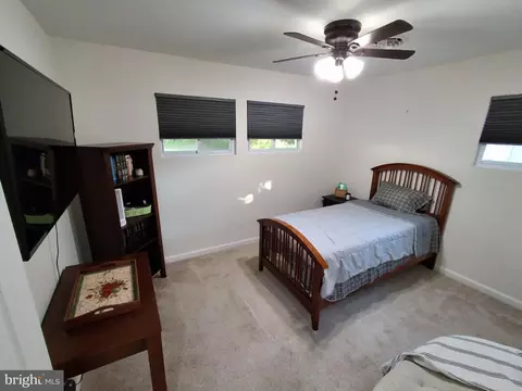 Bedroom - 146 President Dr, Dover, DE 19901 photo 3 of 4