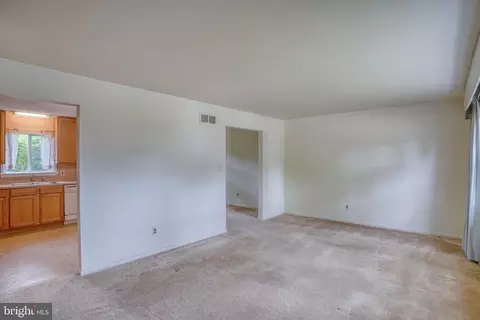 Living - 306 Alder Rd, Dover, DE 19904 photo 2 of 7