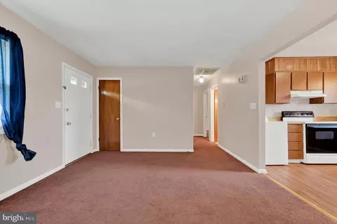 Entry Way - 511 Sunset Dr, Dover, DE 19901 photo 2 of 4