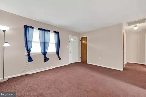 Entry Way - 511 Sunset Dr, Dover, DE 19901 photo 1 of 4