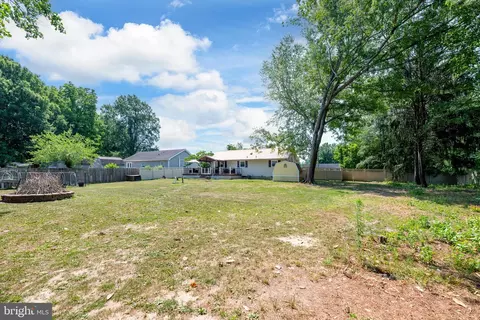 Exterior - 857 Bison Rd, Dover, DE 19904 photo 7 of 10