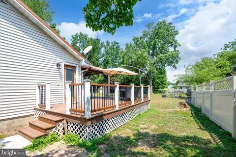Exterior - 857 Bison Rd, Dover, DE 19904 photo 5 of 10