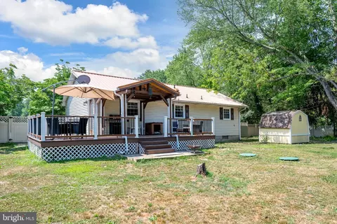 Exterior - 857 Bison Rd, Dover, DE 19904 photo 8 of 10