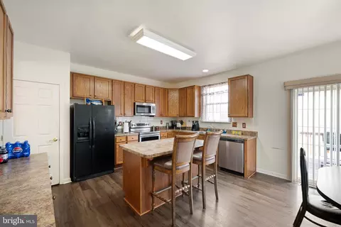 Kitchen - 43 Barkley Ct, Dover, DE 19904 photo 2 of 3