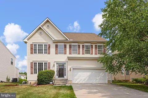 Exterior - 43 Barkley Ct, Dover, DE 19904 photo 2 of 5