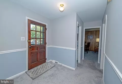Entry Way - 24 Merion Ct, Dover, DE 19904 photo 2 of 3