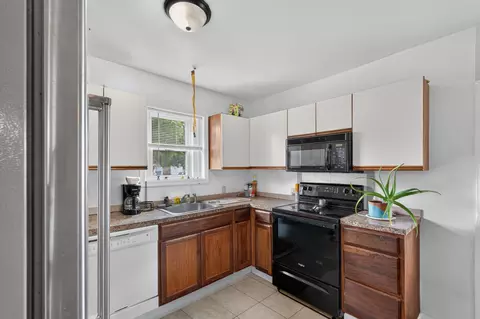 Kitchen - 394 Denny St, Leipsic, DE 19901 photo 5 of 5