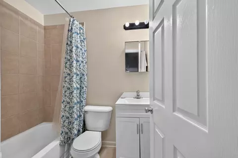 Bath - 394 Denny St, Leipsic, DE 19901 photo 1 of 3