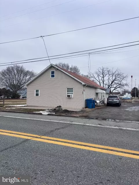 394 Denny St, Leipsic, DE 19901