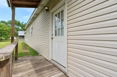 Exterior - 394 Denny St, Leipsic, DE 19901 photo 2 of 7