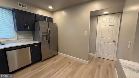 Entry Way - 2054 Generals Way, Dover, DE 19901 photo 2 of 11
