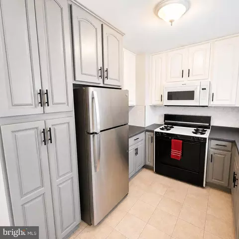 Kitchen - 48 John Collins Cir, Dover, DE 19904 photo 1 of 3