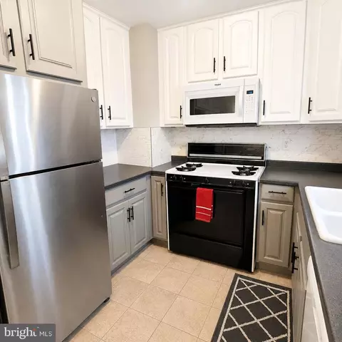 Kitchen - 48 John Collins Cir, Dover, DE 19904 photo 2 of 3