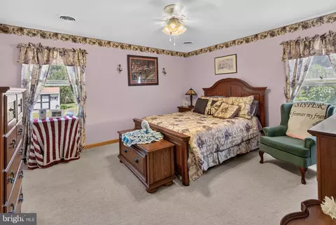 Bedroom - 614 Fieldcrest Dr, Dover, DE 19904 photo 2 of 4