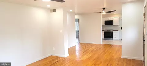Living - 25 Briar Ln, Dover, DE 19904 photo 2 of 2
